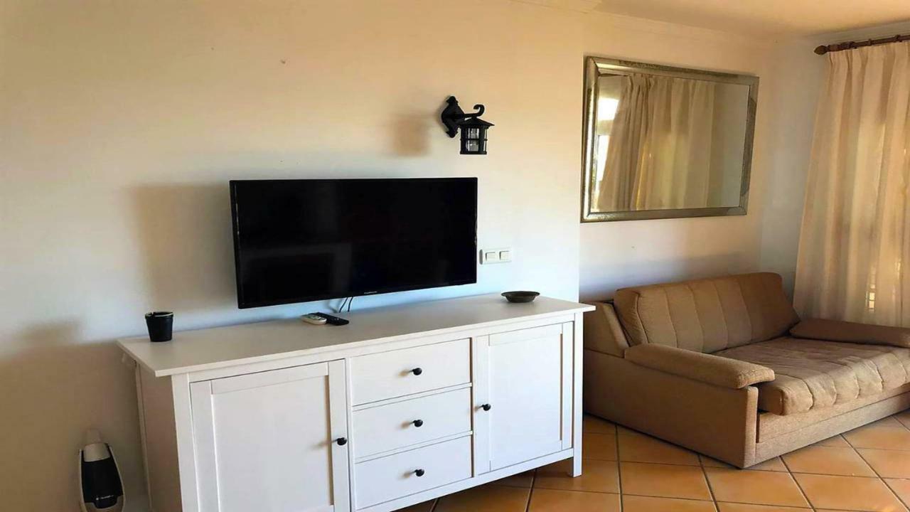 Dona Lola Micaela - Fully Equiped 1 Bedroom Ground Floor Beach Front Apartment With Direct Access To The Beach Of Calahonda - Costa Del Sol - Cs155 Sitio de Calahonda Luaran gambar